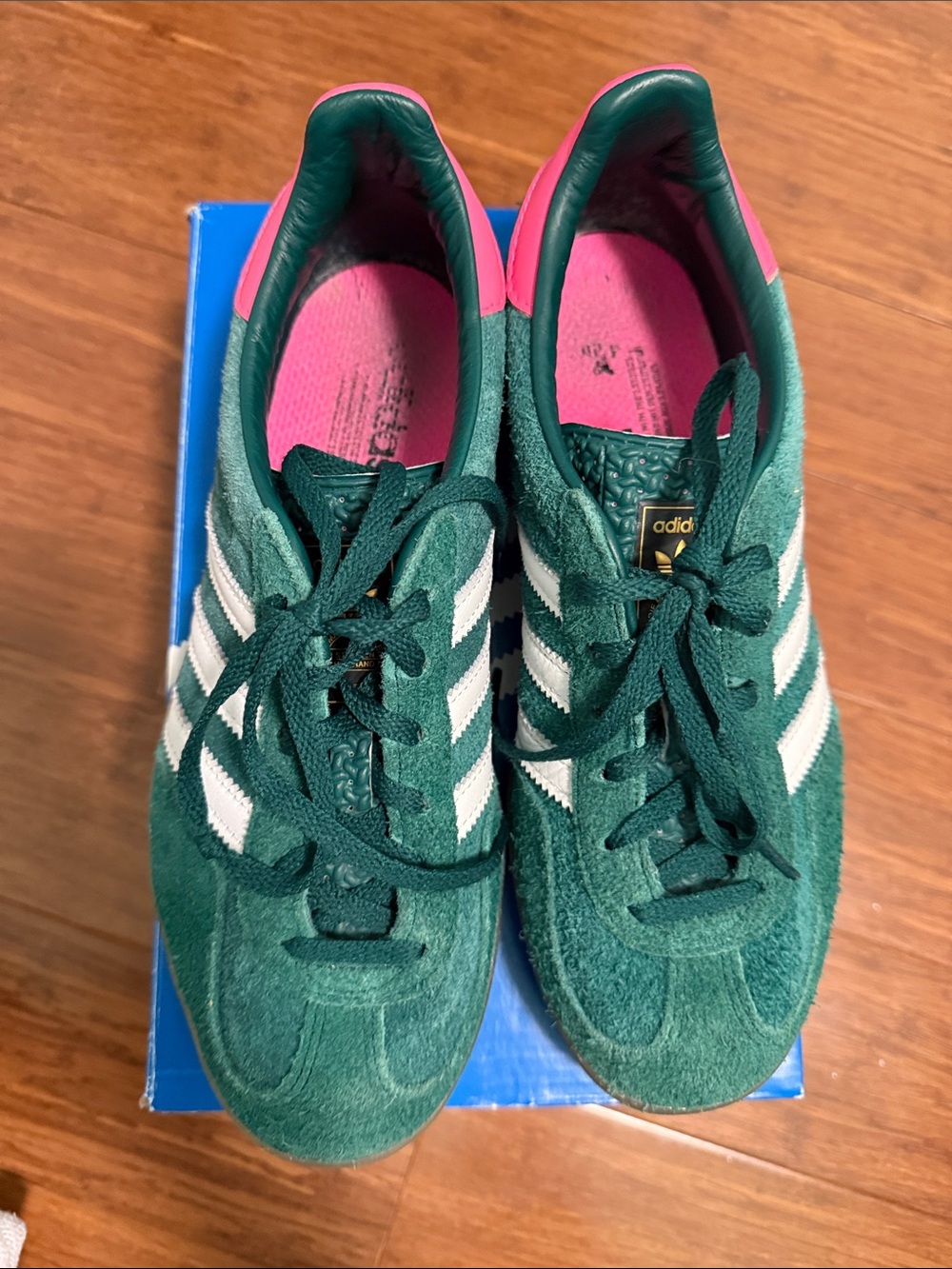 adidas Green Suede Gazelle with White Stripes and Pink Liner - Picture 2 of 4